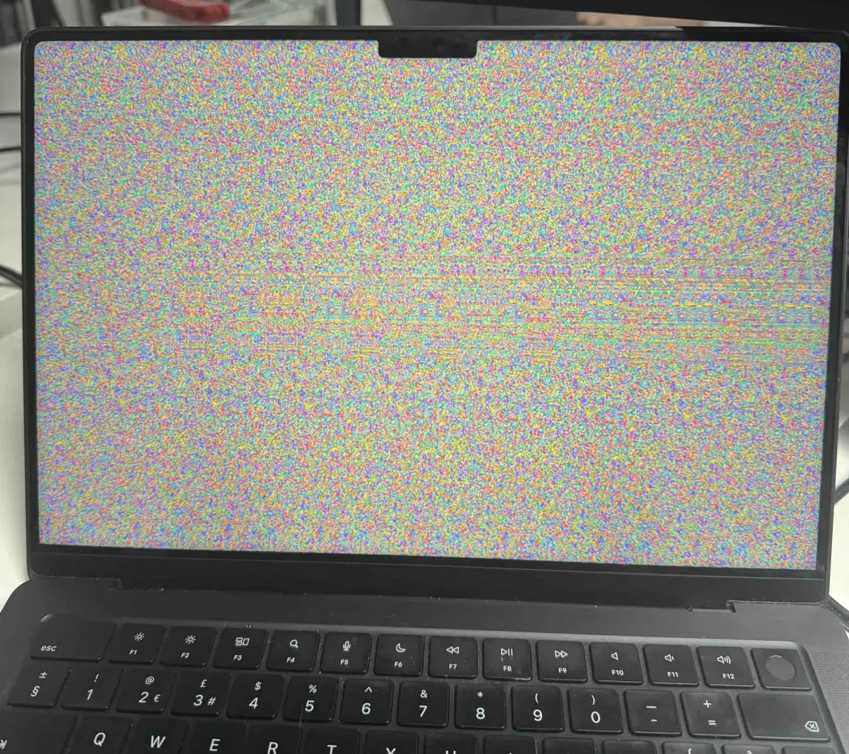 A generated Magic Eye autostereogram with a hidden shape